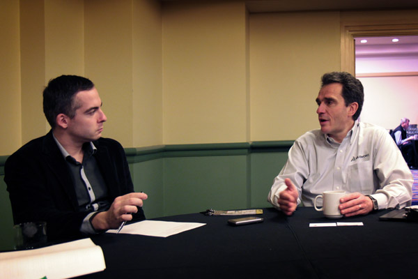 Bertrand Sicot, generální ředitel DS SolidWorks (vpravo) při rozhovoru pro časopis CAXMIX.