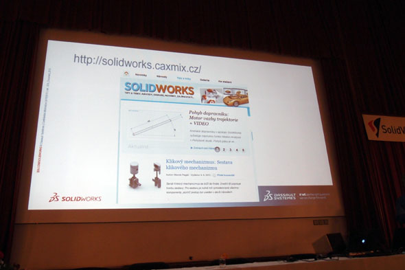 Na závěr drobná radost pro naši redakci - šéf českého SolidWorksu Zdeněk Bašta na konferenci zmínil také námi provozovaný web o SolidWorksu. Foto: Jan Homola