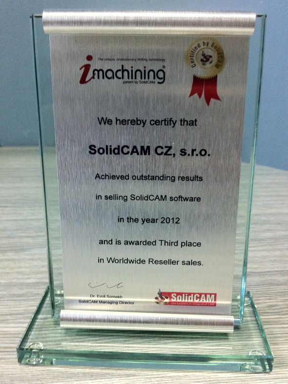 Ocenění za úspěšné obchody SolidCAM CZ v roce 2012. Zdroj: SolidVision