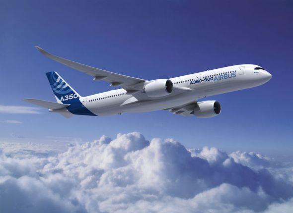 Letoun A350-900 bude prvním Airbusem, jehož trup a křídla tvoří polymer vyztužený uhlíkovým vláknem. Foto: Airbus