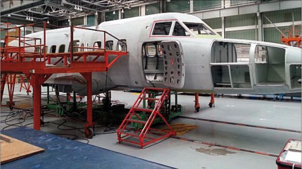 V hale Aircraft Industries se již rodí první prototyp nové generace letounu L-410 NG, který by měl vzletět ještě letos.